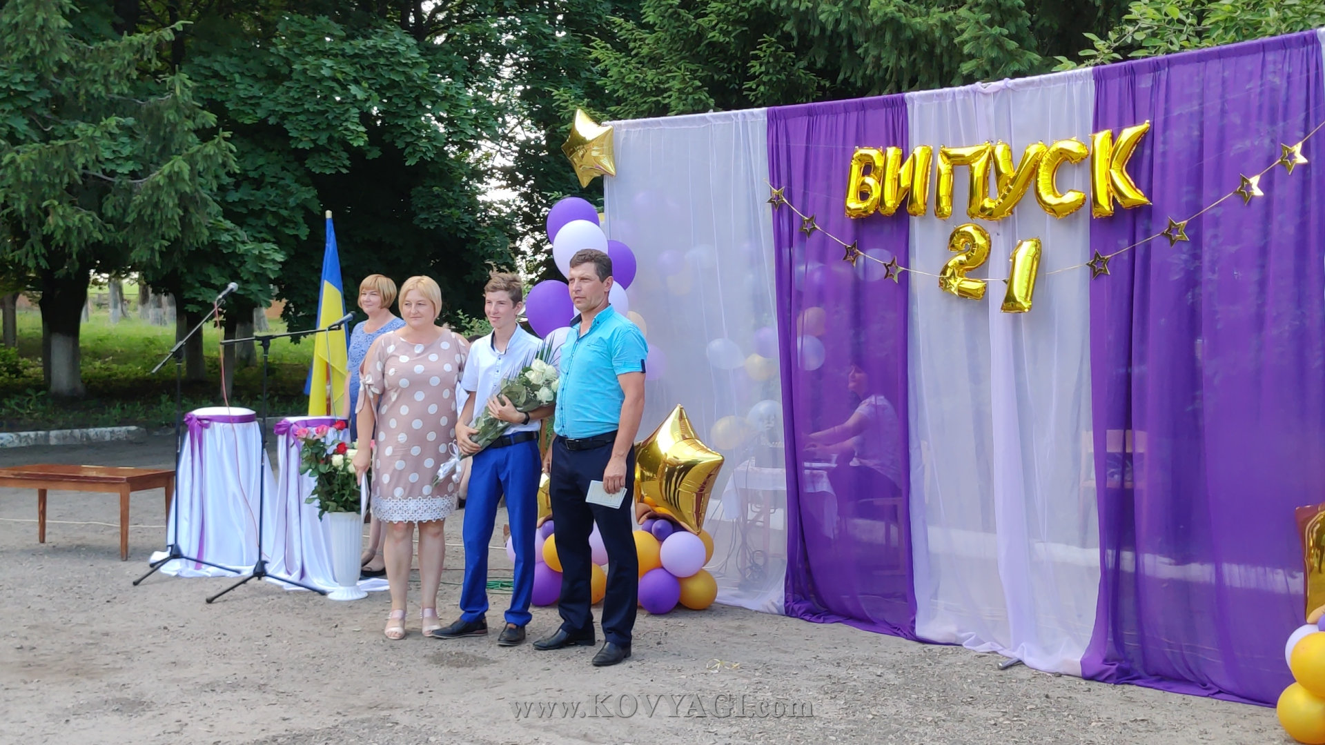 vypusknyy-baranivskiy-licey-2021-18